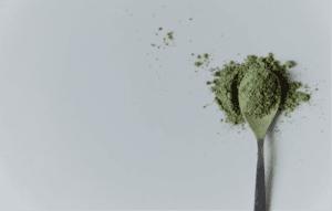 Kratom stores and online options in Canada 