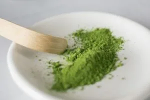 Kratom options in Canada from local and online stores